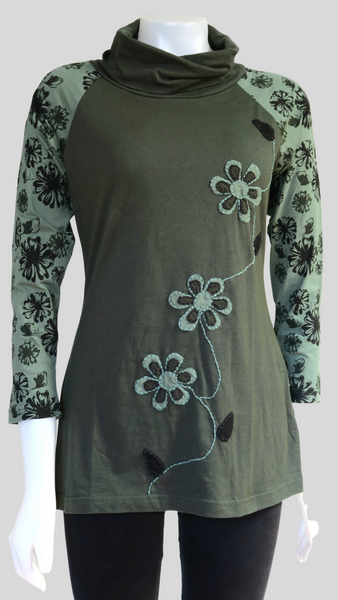 TT-T22916-GN Flower Applique Organic Cotton Top